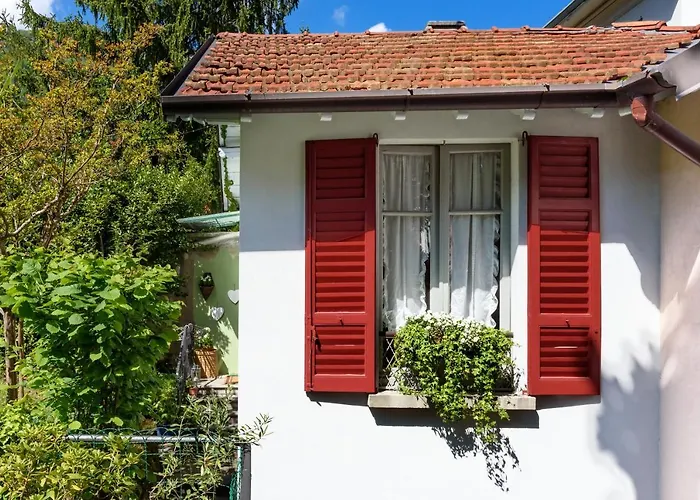 The Little Garden House